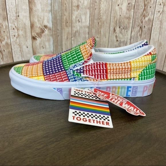 Vans Pride Classic Slip On LGBTQ Canvas Sneaker Size 10 Men - Picture 6 of 13